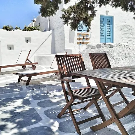 Danae's Cycladic House * Aliki (Paros)