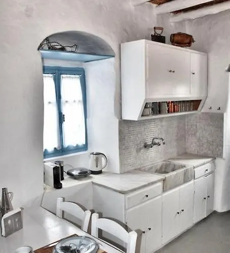 Villa Danae's Cycladic House *