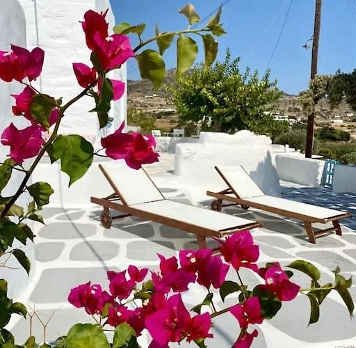 Villa Danae's Cycladic House *