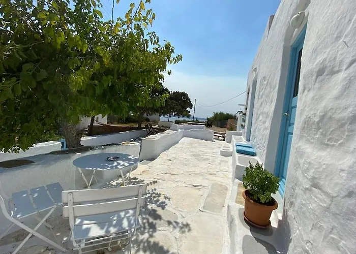 Danae's Cycladic House Villa Alikí