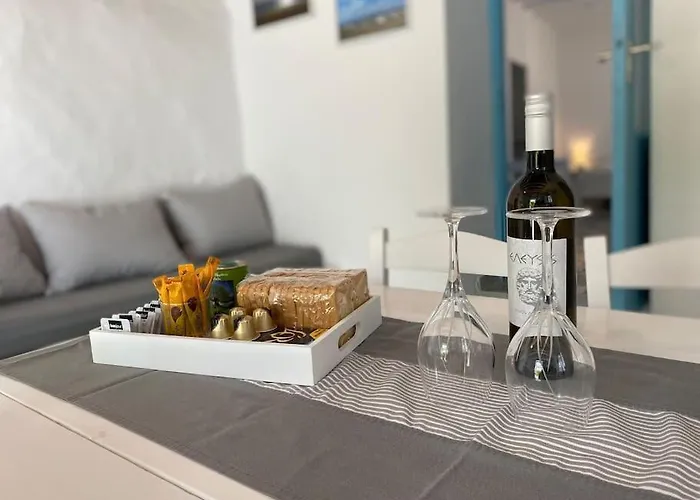 Danae's Cycladic House Villa Alikí